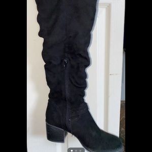 Black velvet madden girl long boots with heel